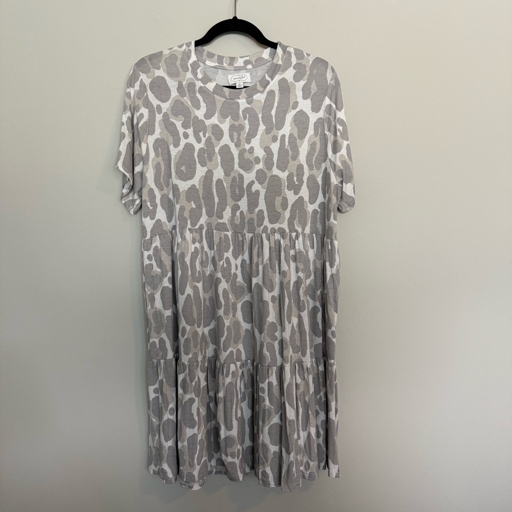Mud Pie Gray and White Casual Sundress